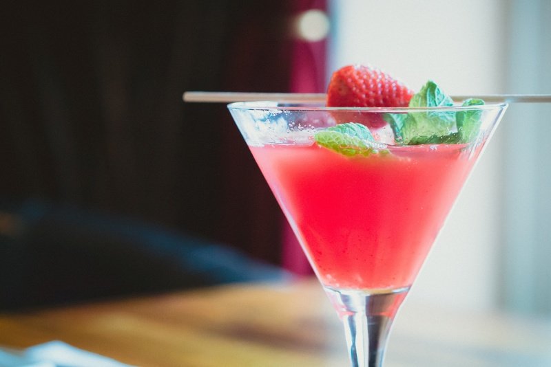 Oppskrift på Strawberry Daiquiri og drinkens historie